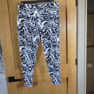 Terra & Sky Monochrome Swirl Leggings